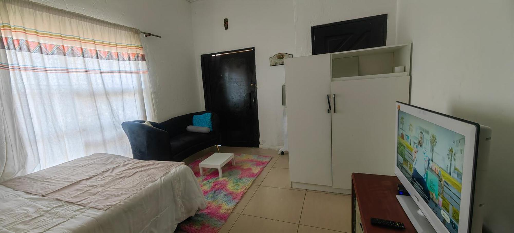 St Michael & The Queen Bed & Breakfast Johannesburg