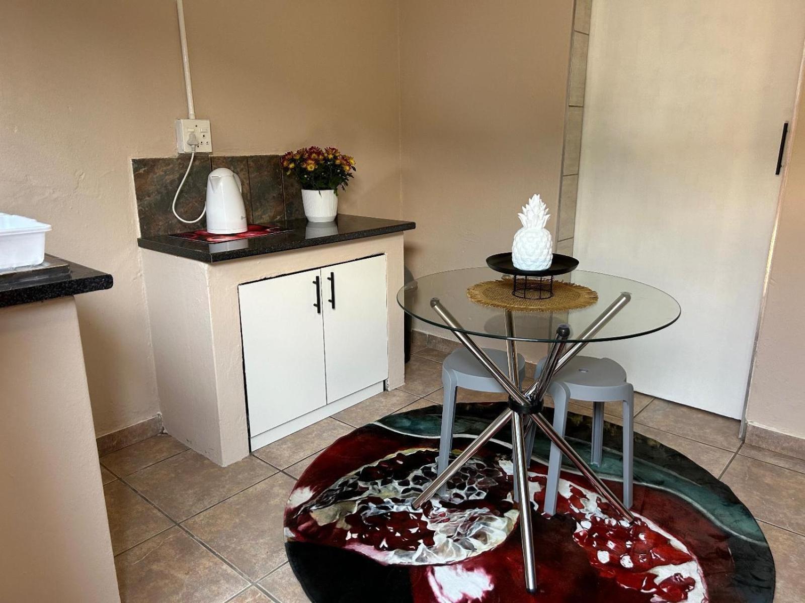 Ekuphumuleni Village Apartment Johannesburg