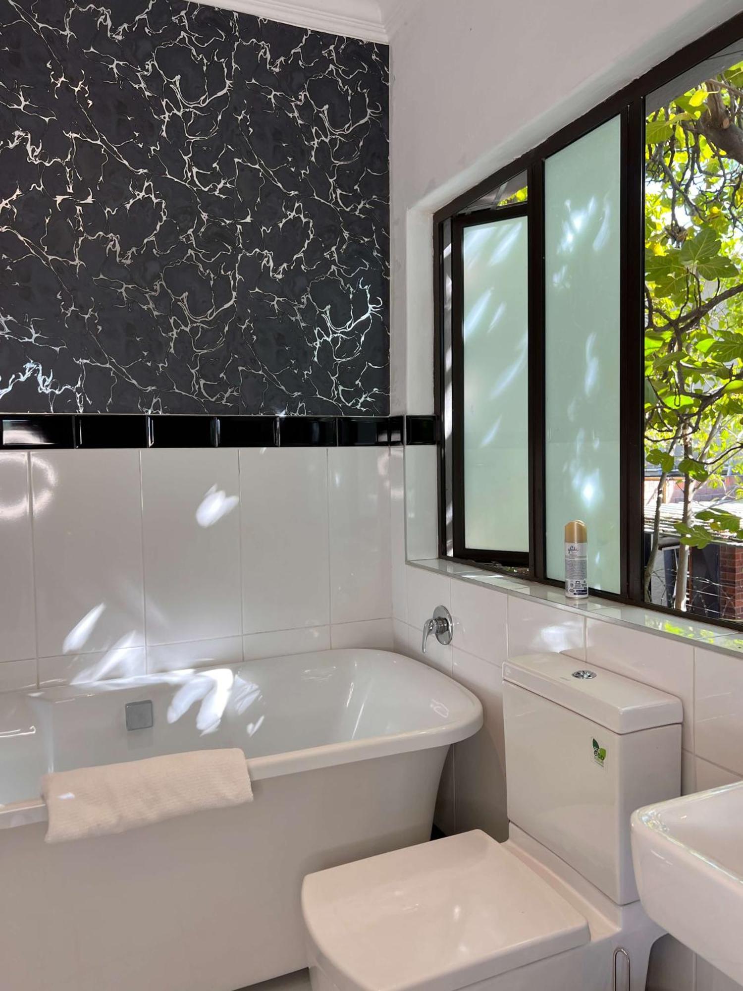 Luxury On 489 Khách sạn hẻo lánh Johannesburg