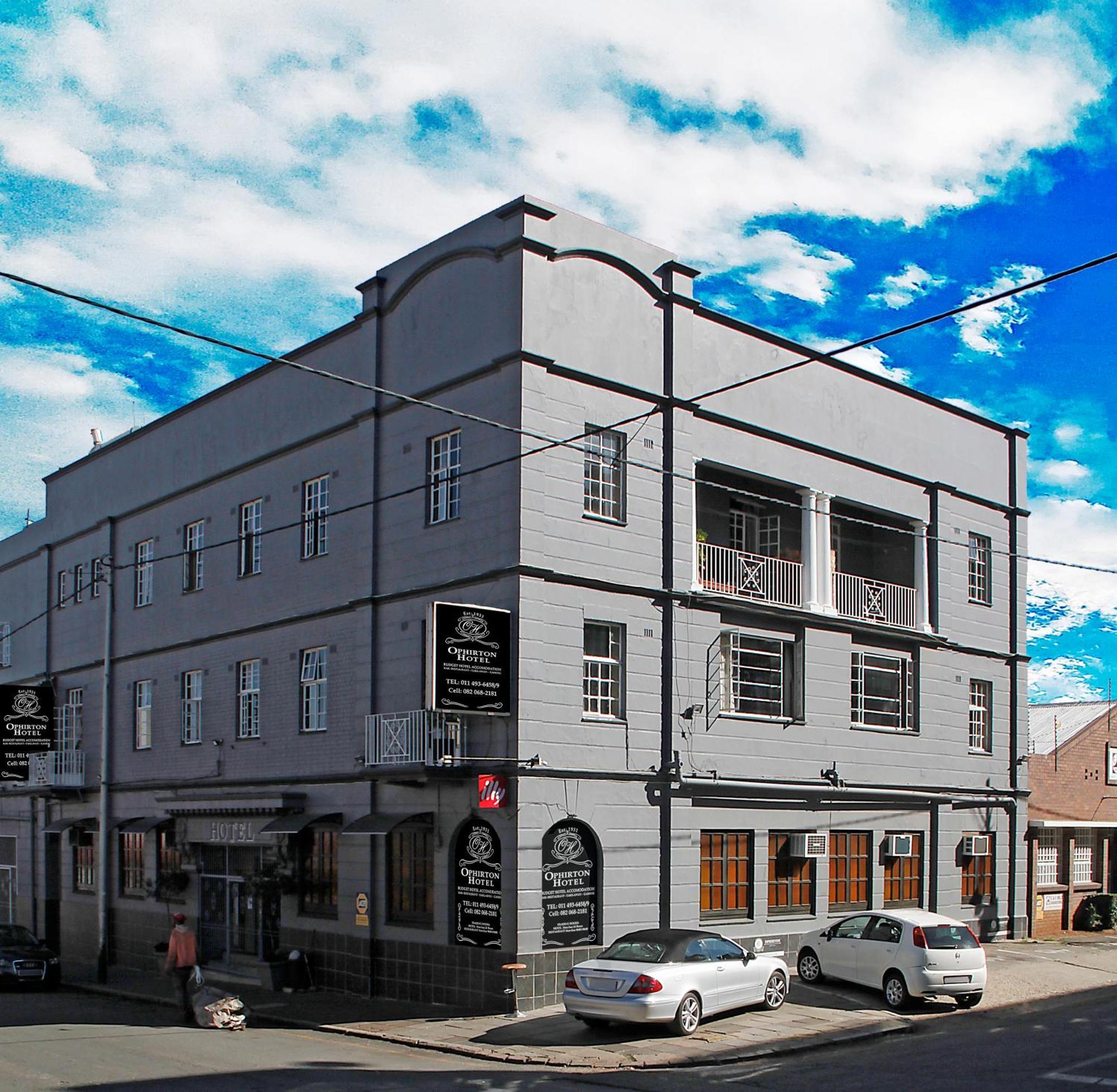 Hotel Ophirton