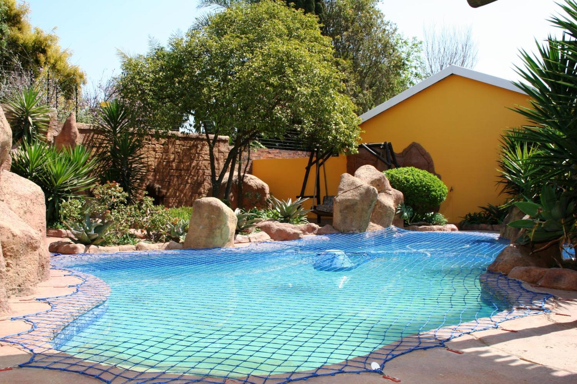 Flintstones Fourways 3*