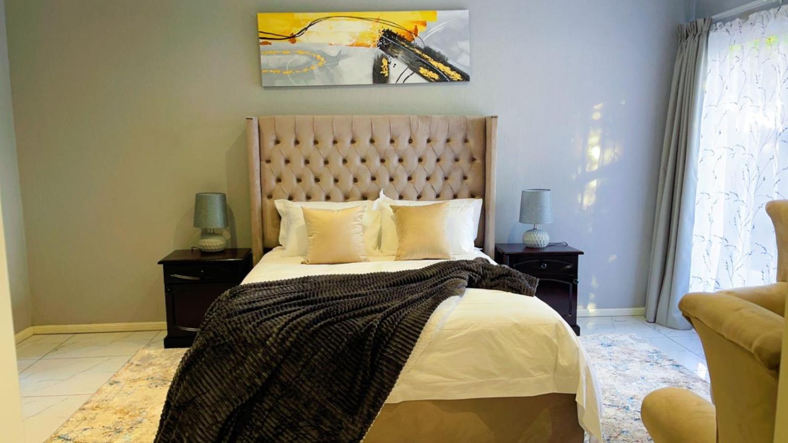 Apartment Cozy Away From *