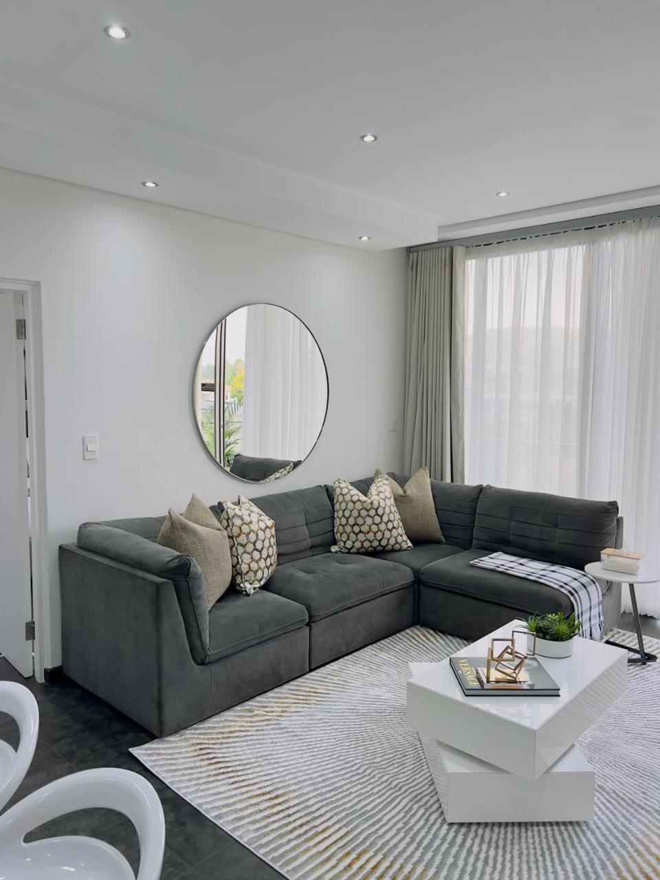 Delight Luxurious Apartment Johannesburg