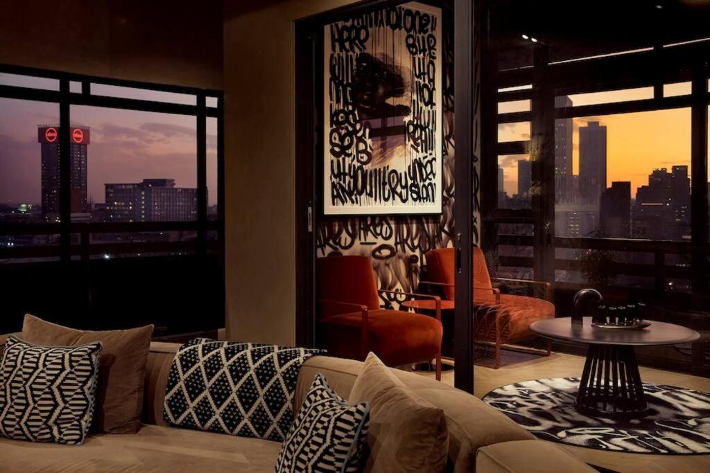 Ahead Mea - Dj Black Coffee Penthouse Apartment