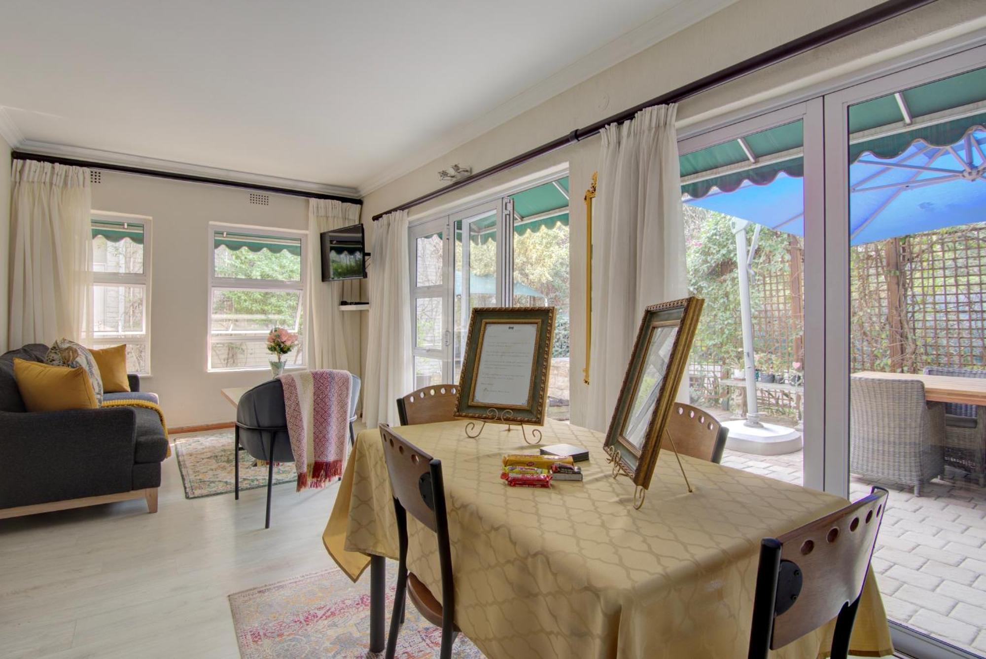 Regency Rose At Chaplin Manor Joanesburgo