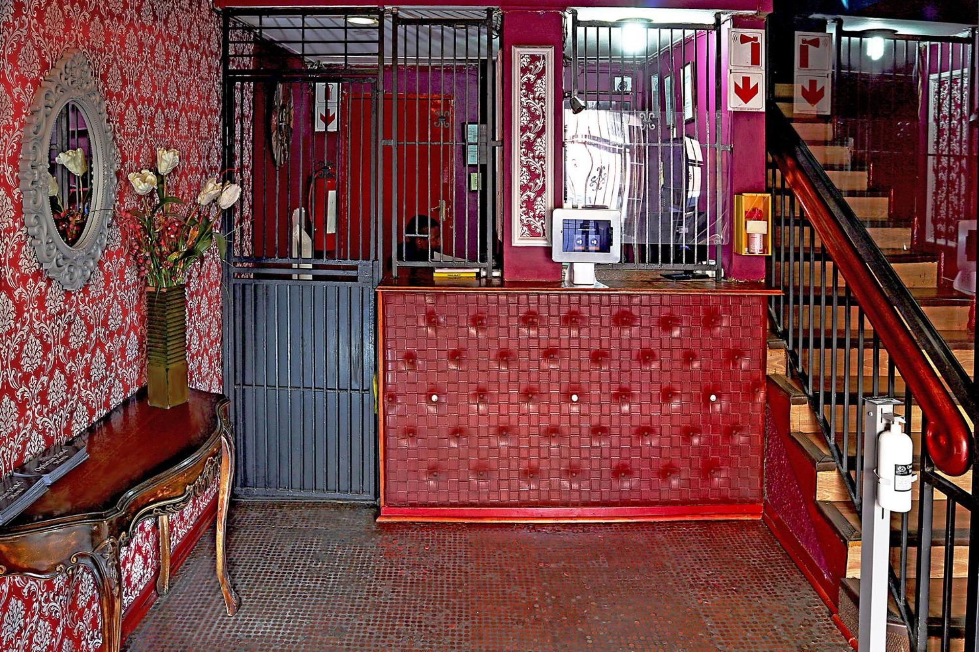 Love hotel Ophirton *