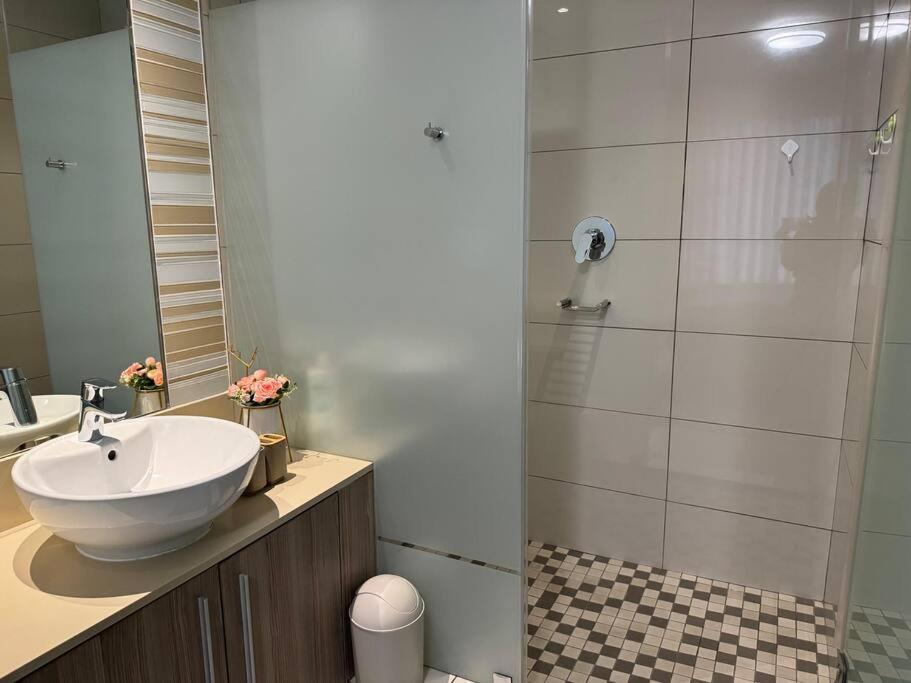 Apartment Peaceful Rosebank Gem! Johannesburg