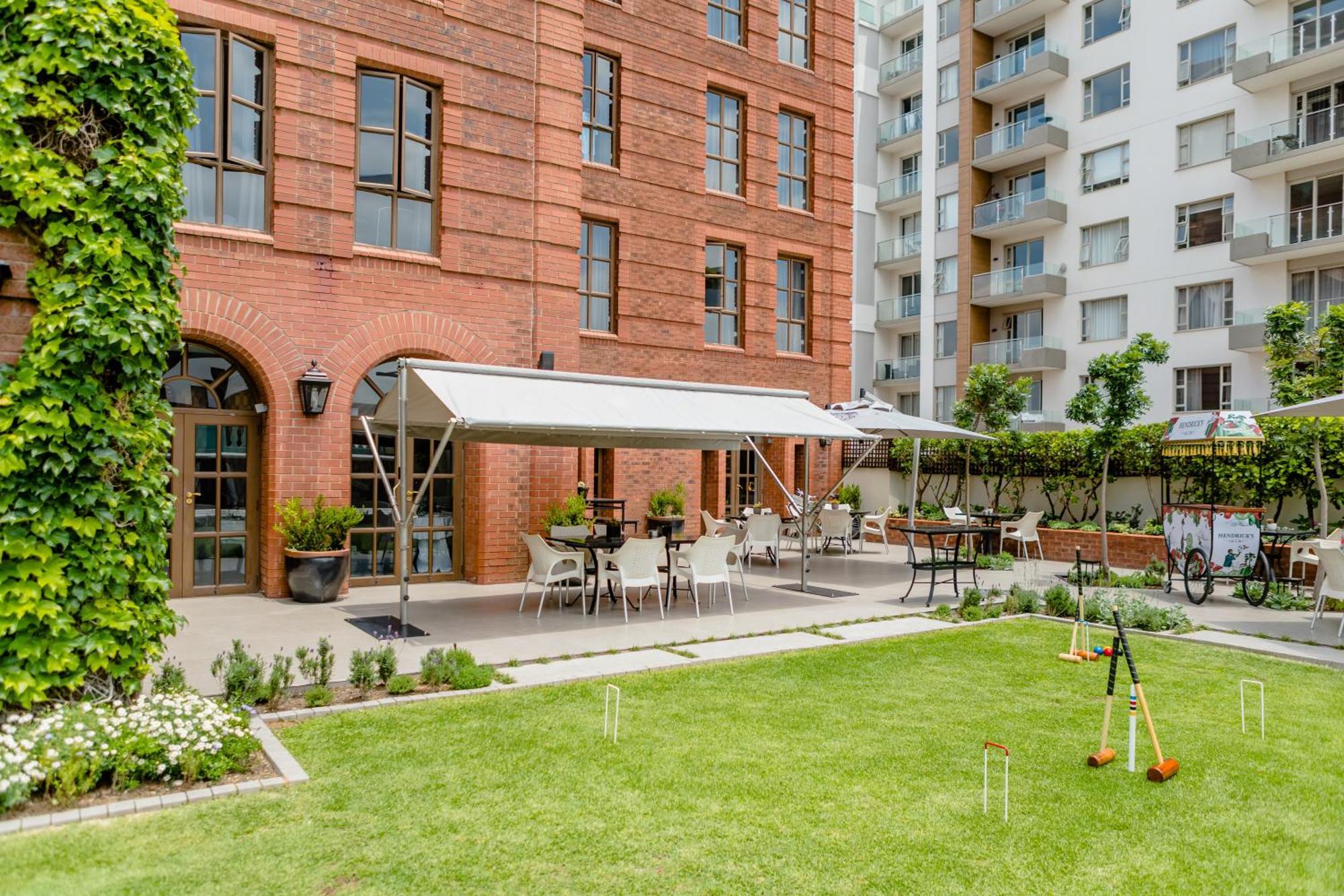 Hotel 54 On Bath, Rosebank