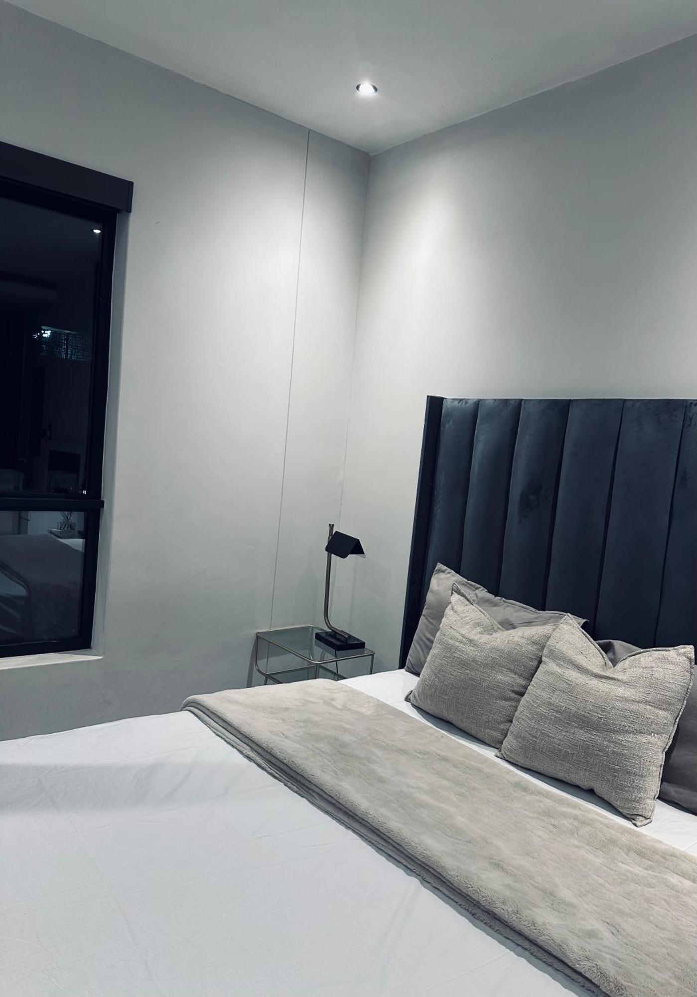 Bed & Breakfast Luxury At The Paramount *