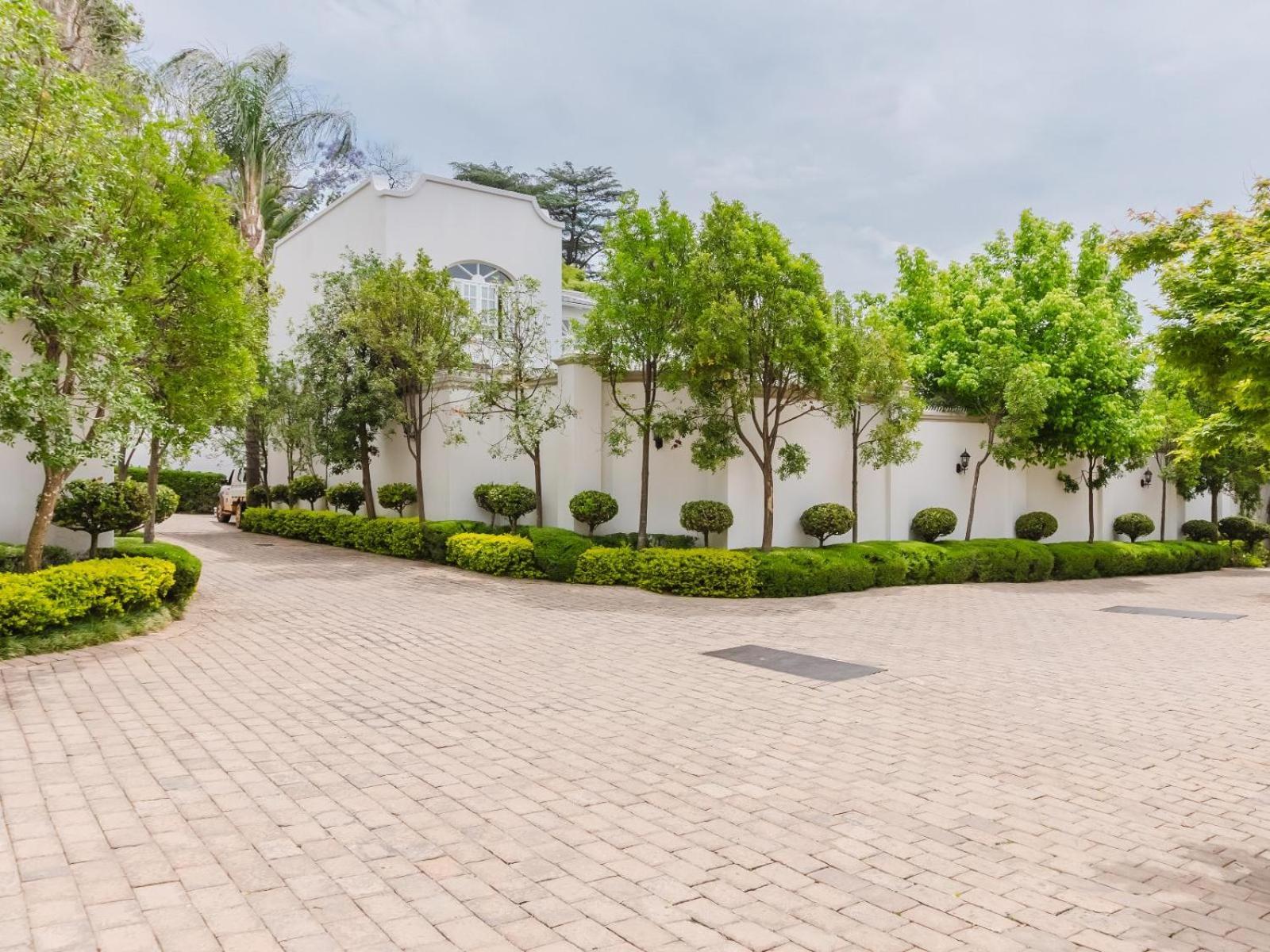 Hyde Park Retreat 4*