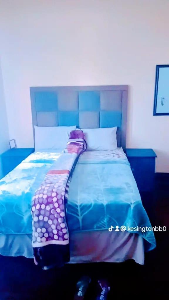 Kensington Guest house *