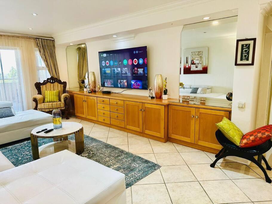 Eagles Citadel Sandton Apartment *