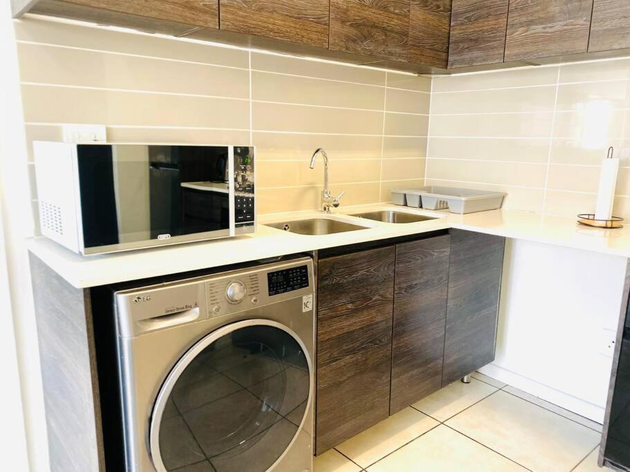 Stanley Views 1 Bed Apartment Johannesburg