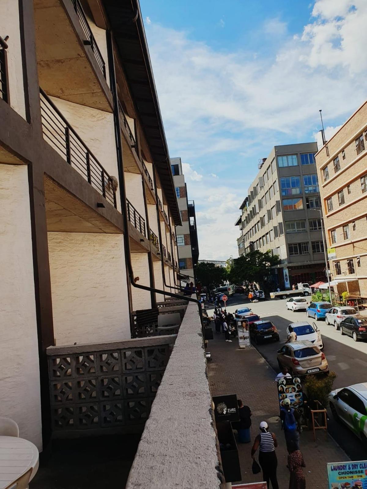 Apartamento Poolside Escape In Maboneng Joanesburgo