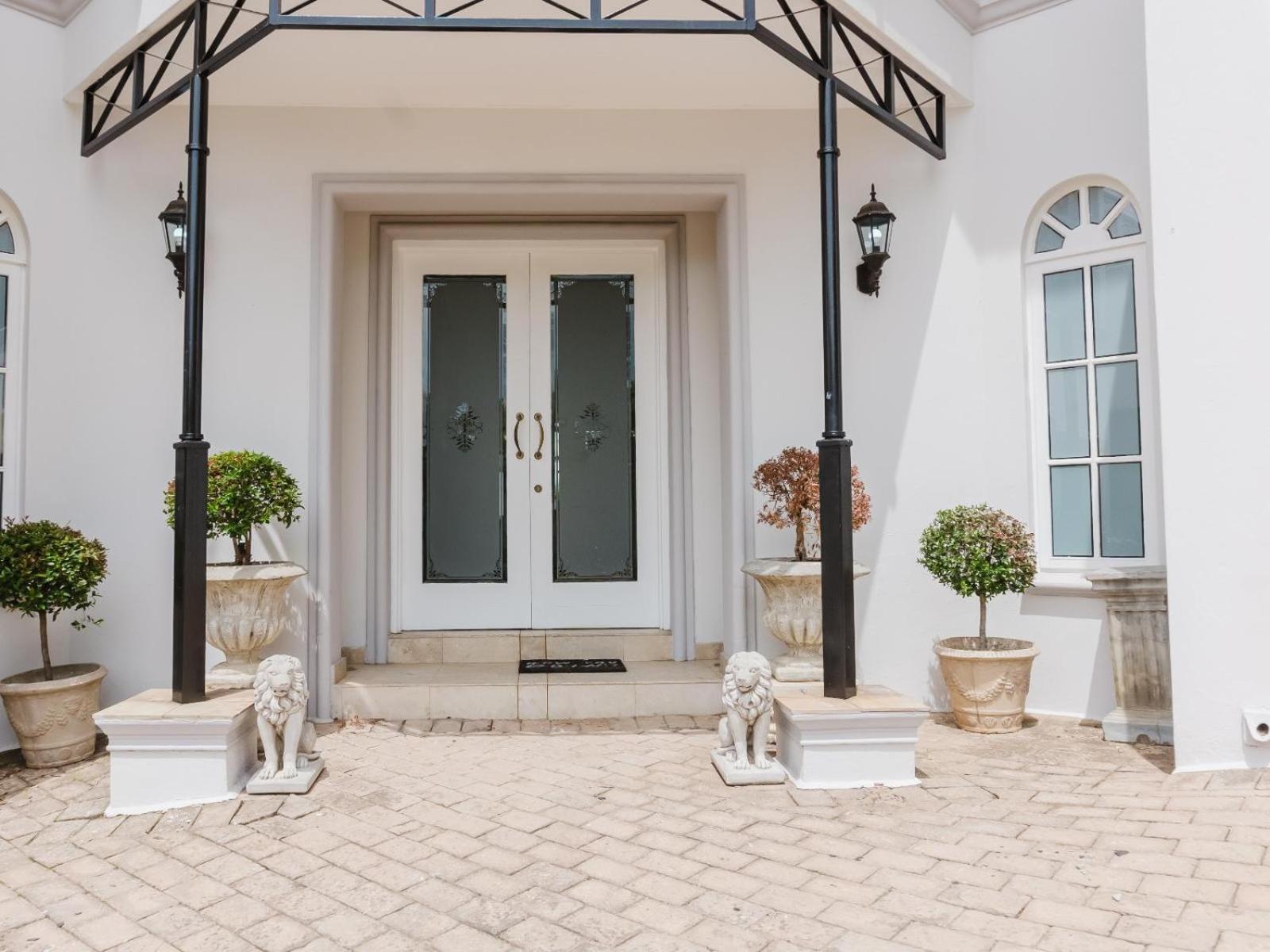 Hyde Park Retreat 4*