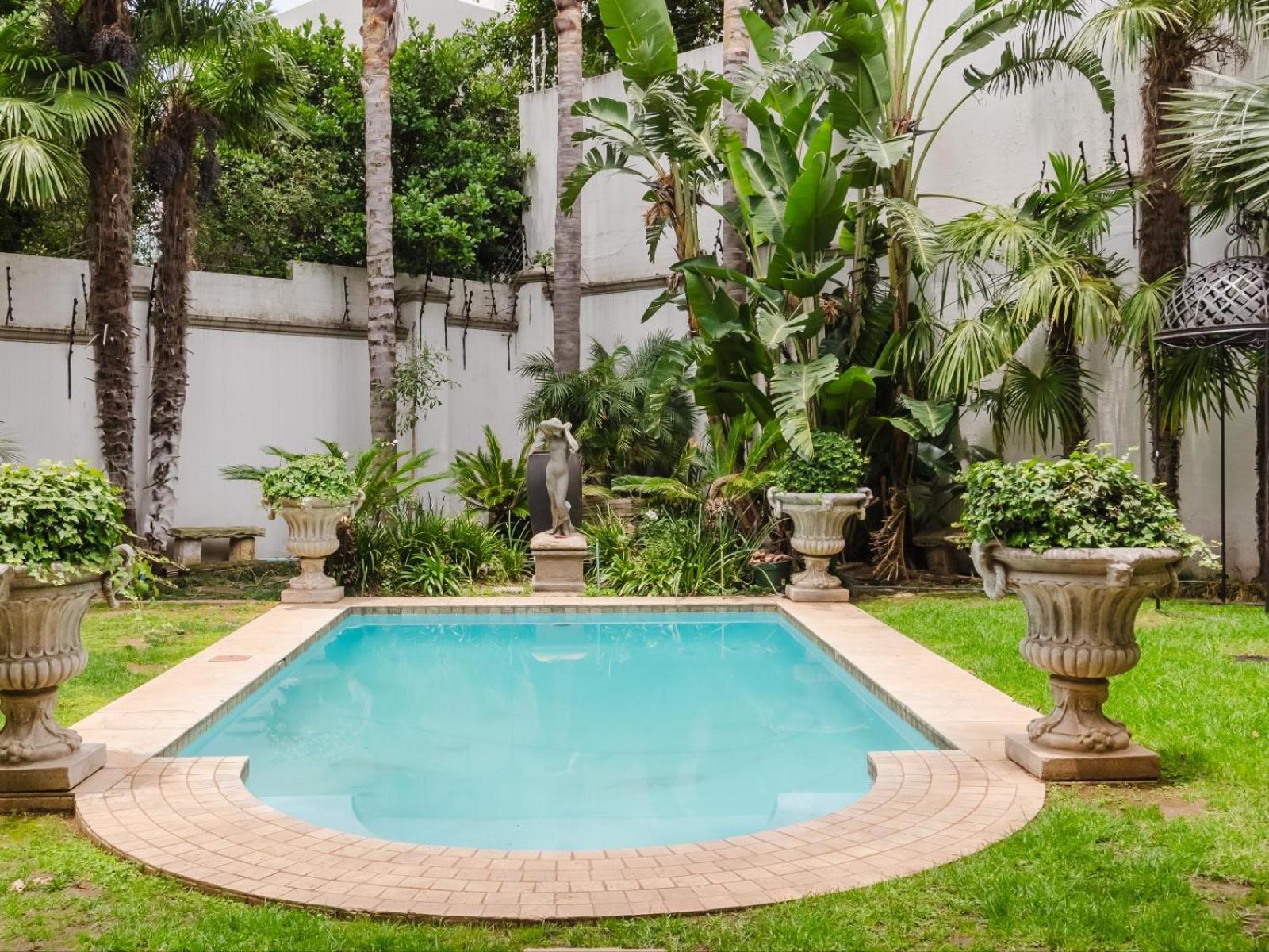 Hyde Park Retreat