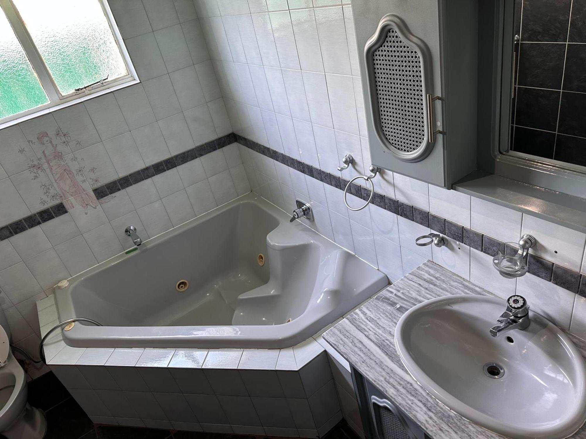 Nhà nghỉ The Hills Leisure & Johannesburg