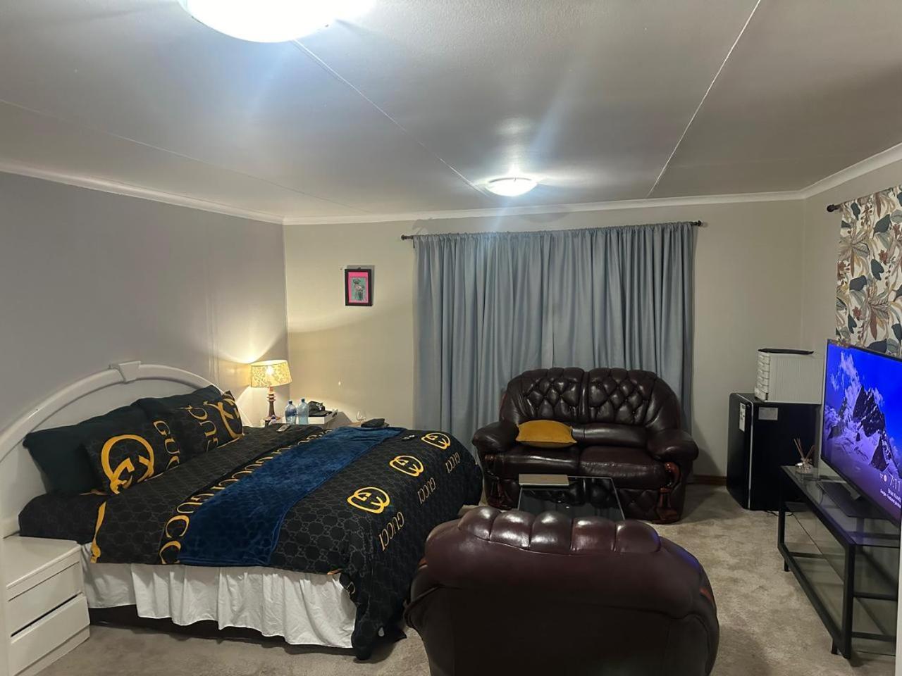 Casa Eastgate Mall Apartamento *
