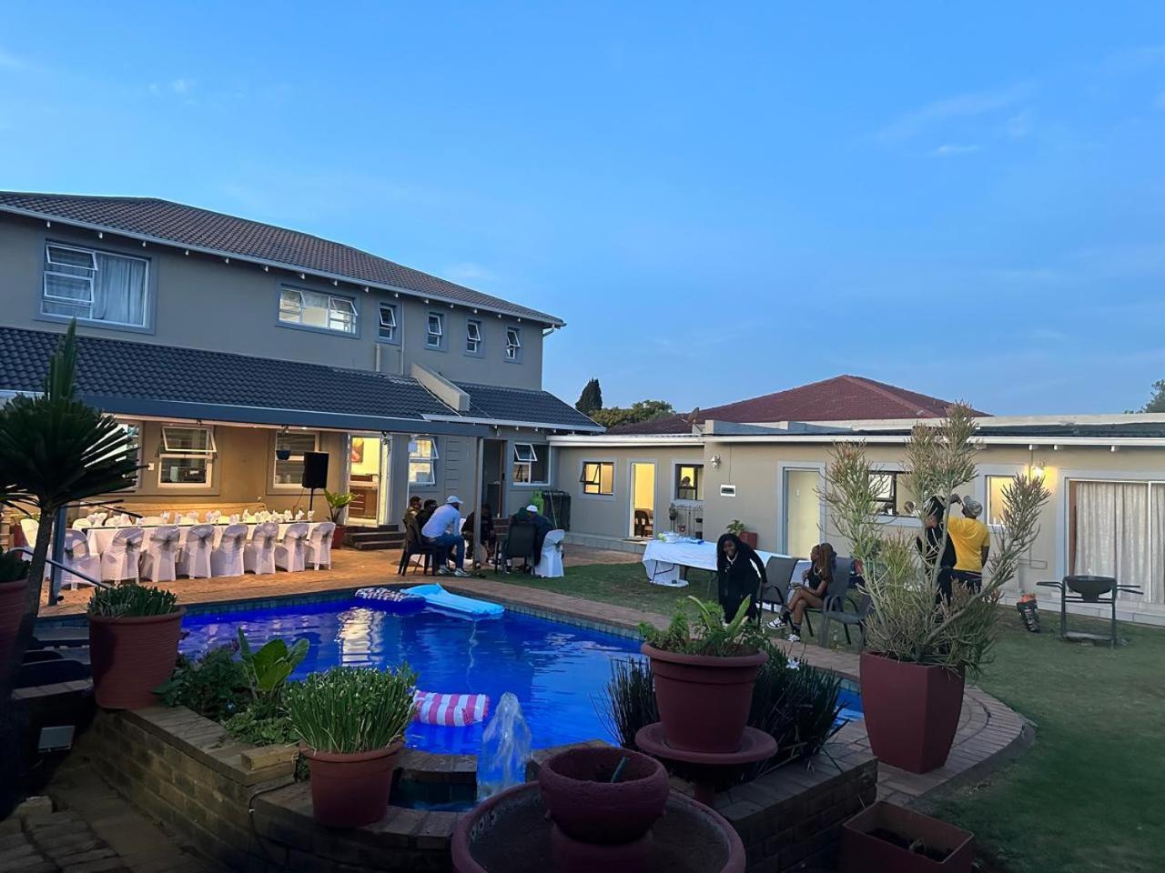 Casa Eastgate Mall Apartamento