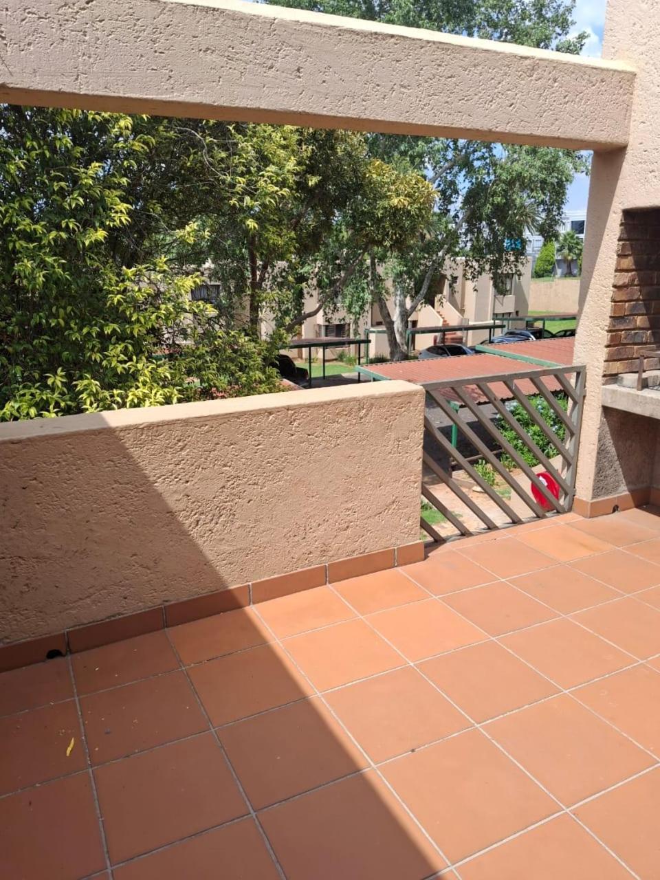 Modern Comfort In Sandton Homestay *