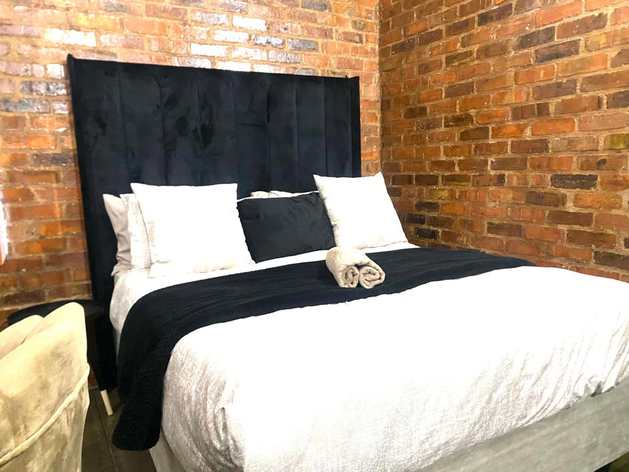 Apartment Ojay Homes At Maboneng *