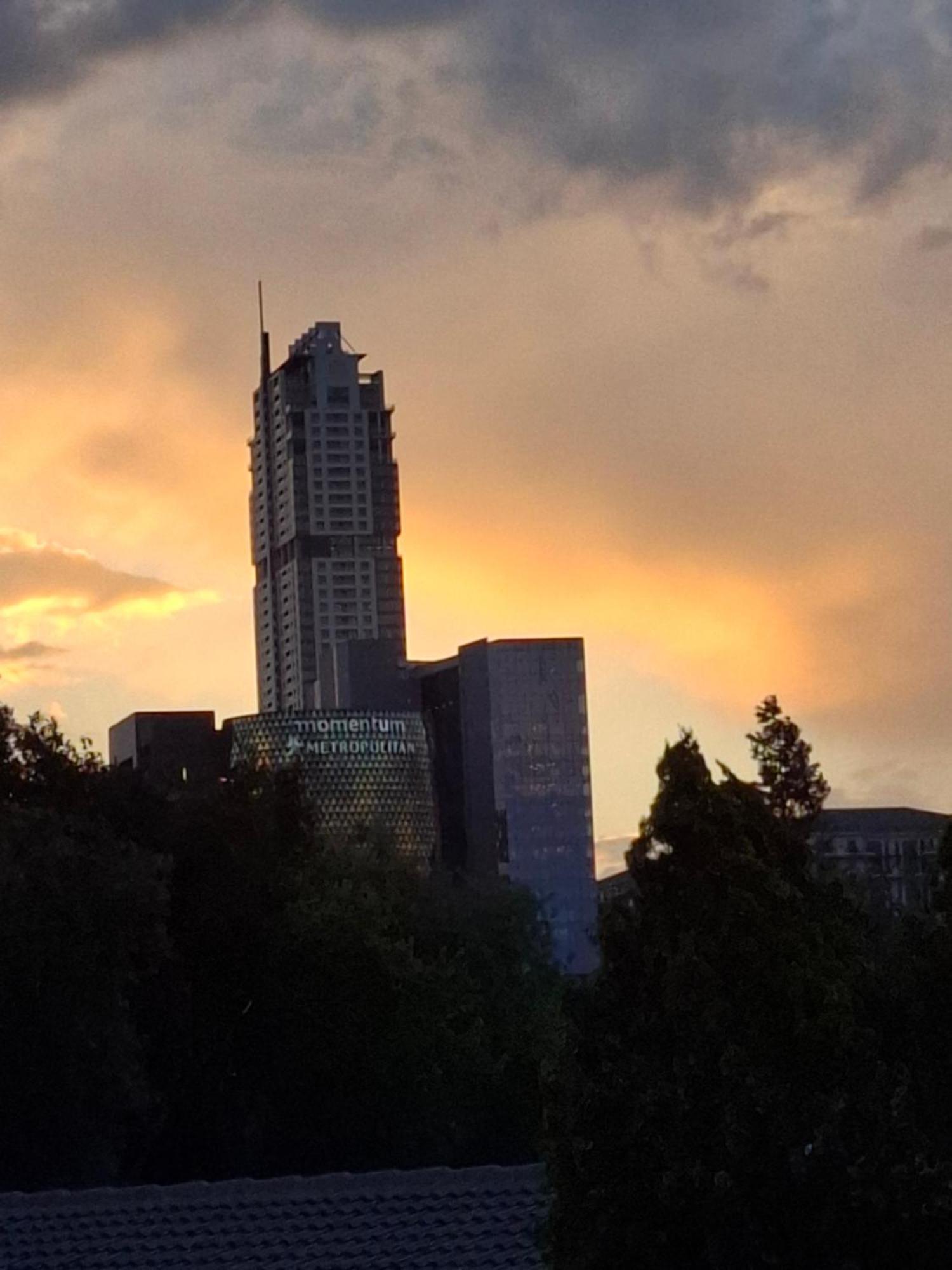 Apartment Live In Sandton Johannesburg