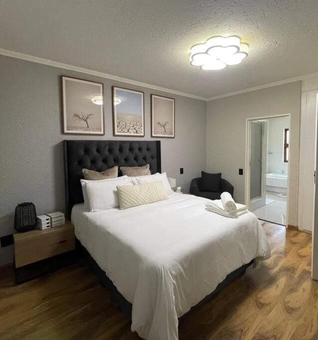 3 Bedroom In Sandton Joanesburgo