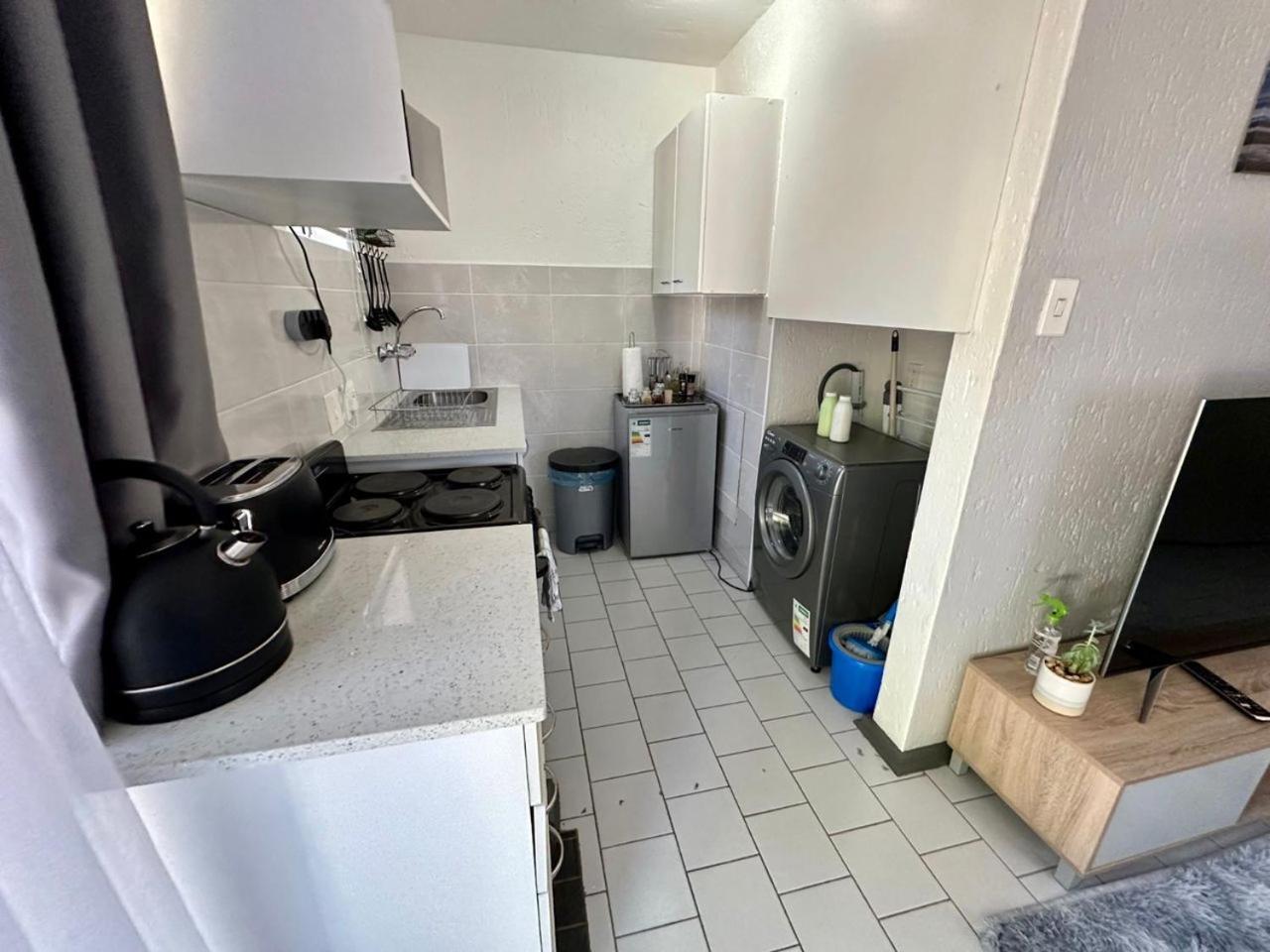 Apartamento One Bed Unit Nestled In The Prime Of Sandton - 2139