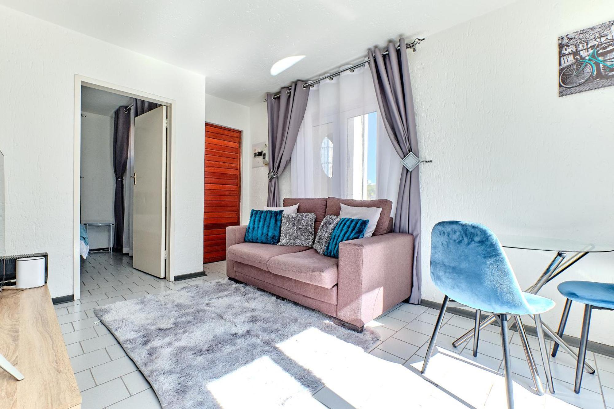 One Bed Unit Nestled In The Prime Of Sandton - 2139 * Joanesburgo
