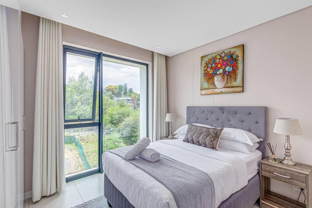 The Terrace 2 Bed - Sandton Gate *