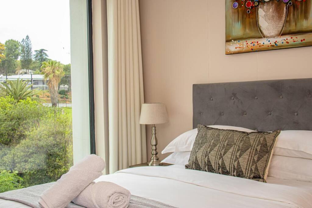 The Terrace 2 Bed - Sandton Gate Johannesburg