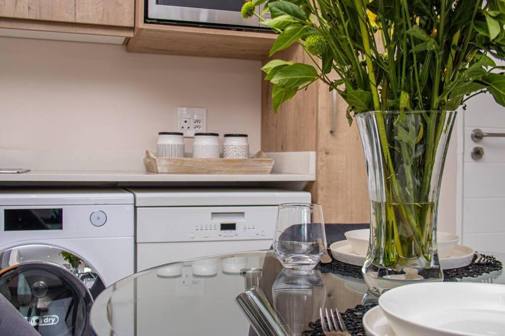 The Terrace 2 Bed - Sandton Gate *