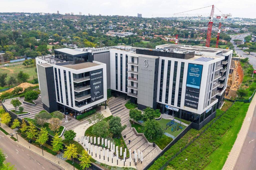 Apartment The Terrace 2 Bed - Sandton Gate *