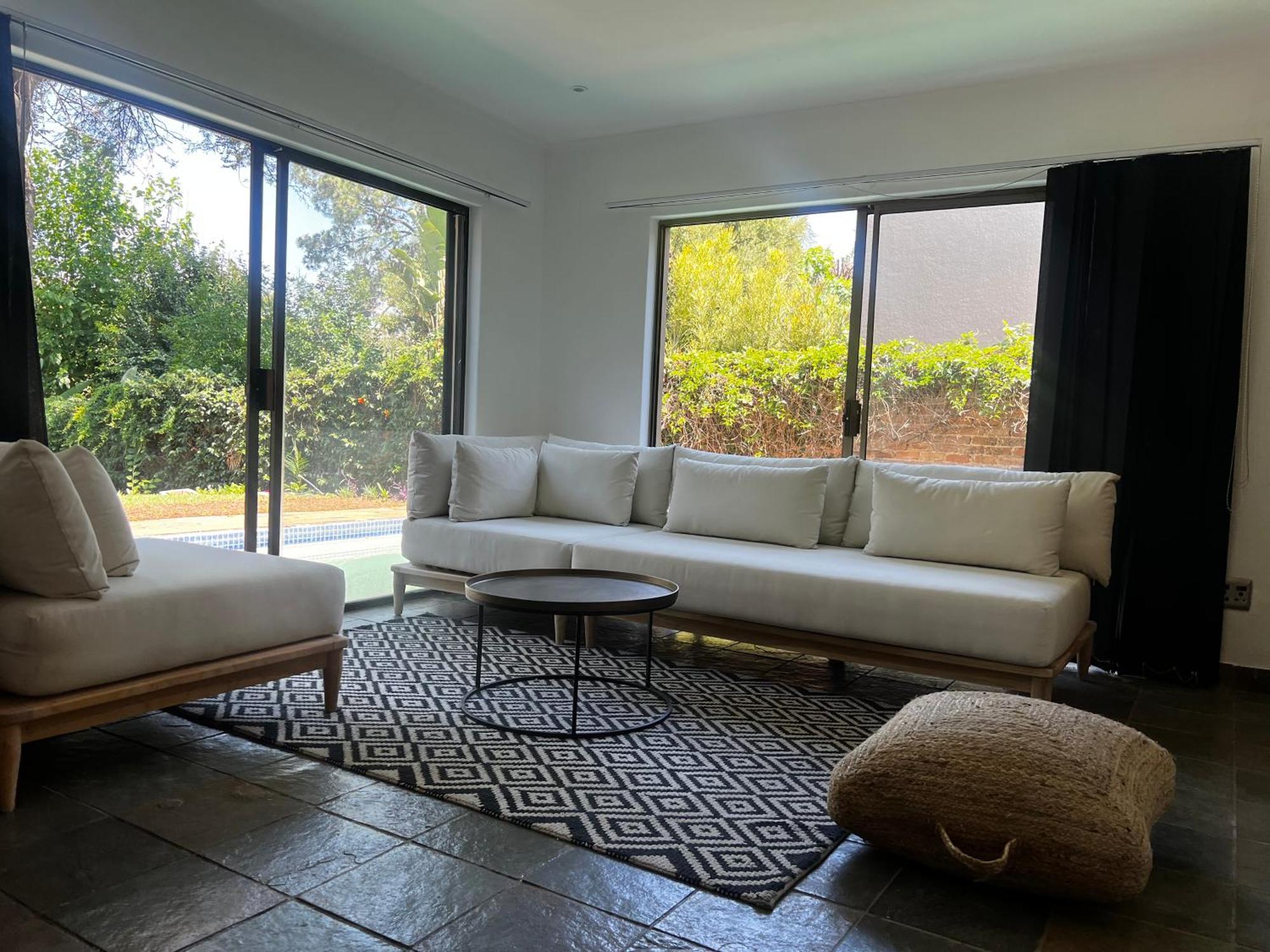 Villa Bryanston Luxurious 5-bed Johannesburg