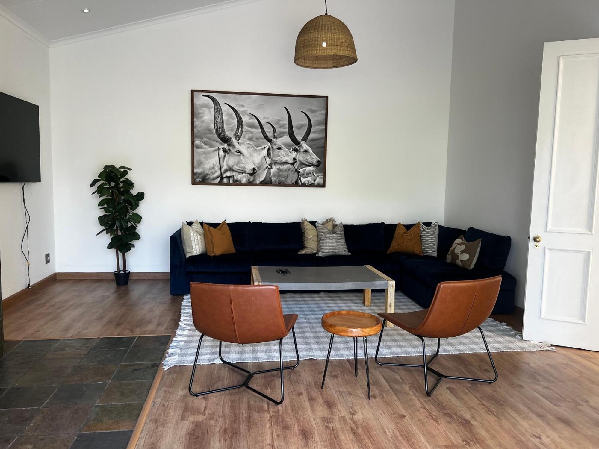 Bryanston Luxurious 5-bed Johannesburg