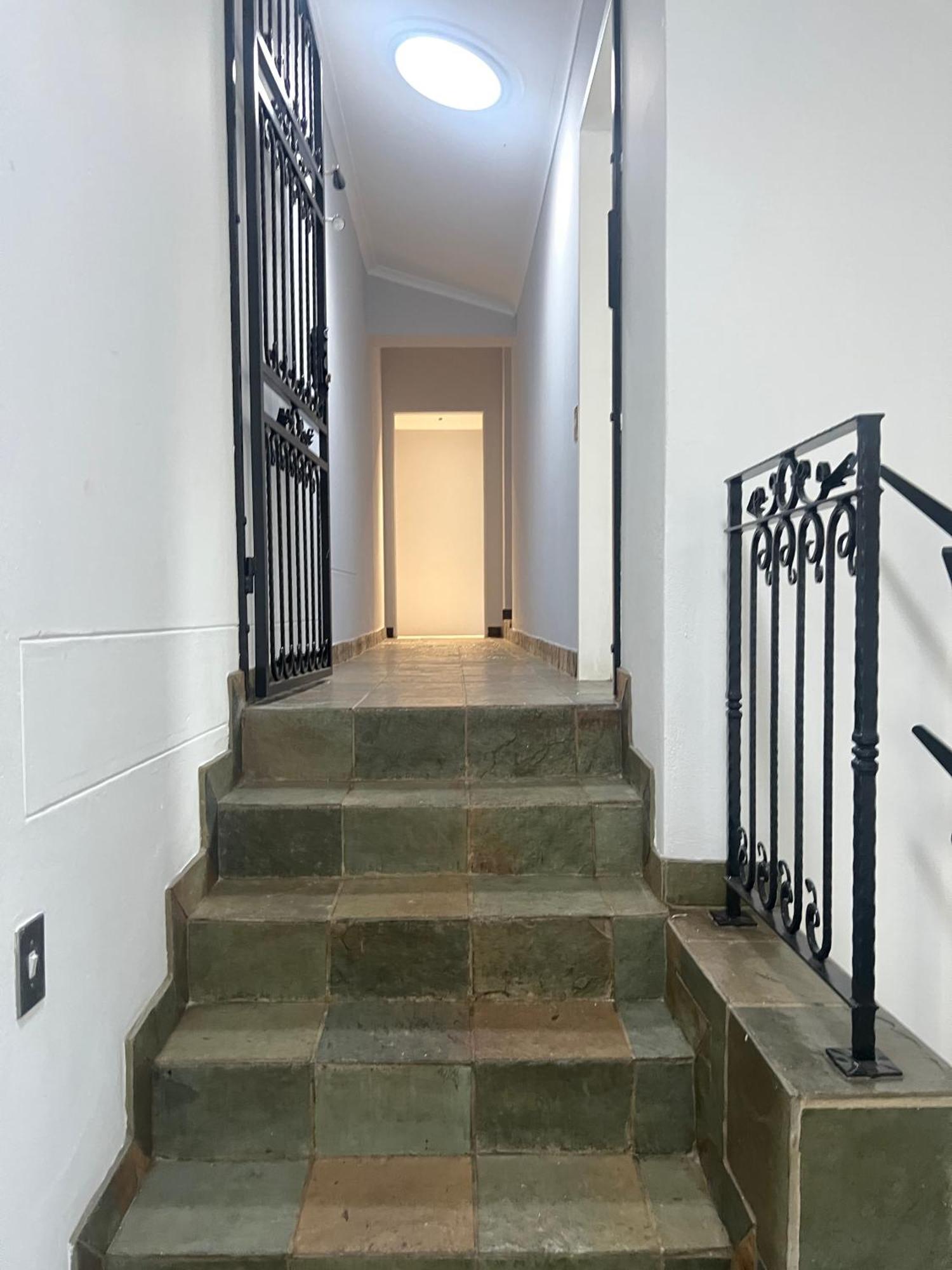 Bryanston Luxurious 5-bed Johannesburg