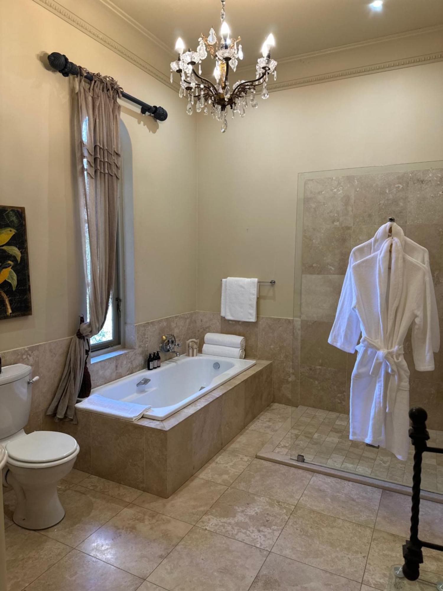 The Shyre Mansion Bed & Breakfast *