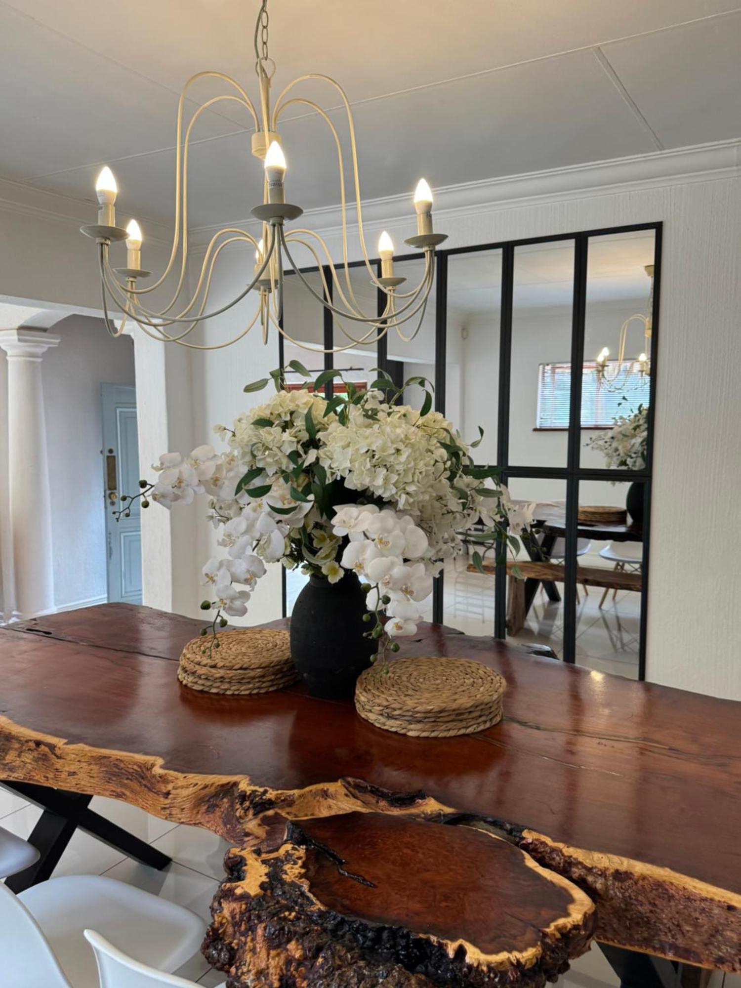 Beautiful Sandton Family Villa *