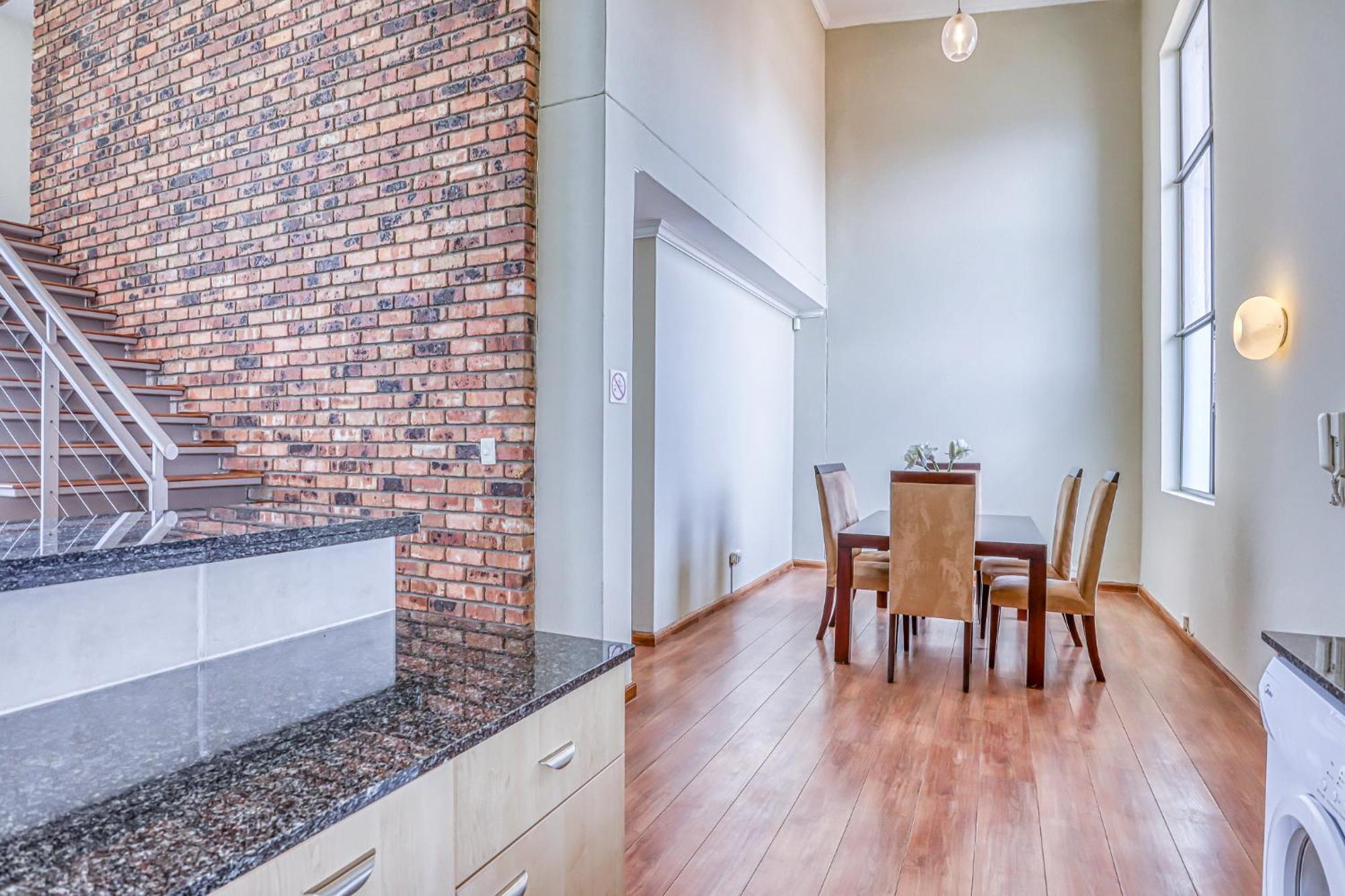 Prestige Penthouse In Sandton Apartment