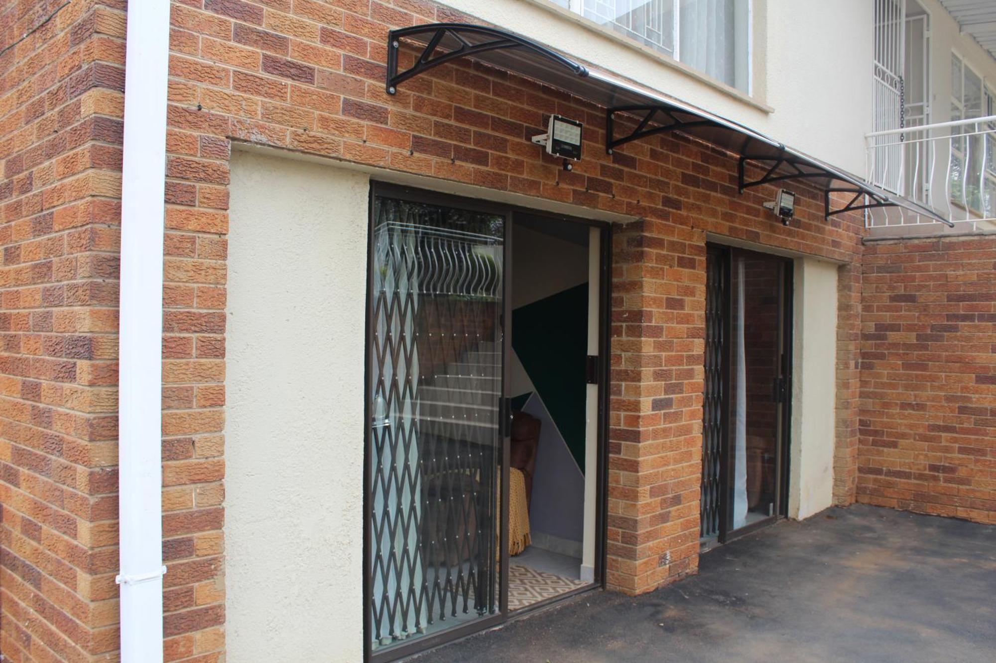 Veelux Self Catering Apartment-wifi-netflix Apartment *