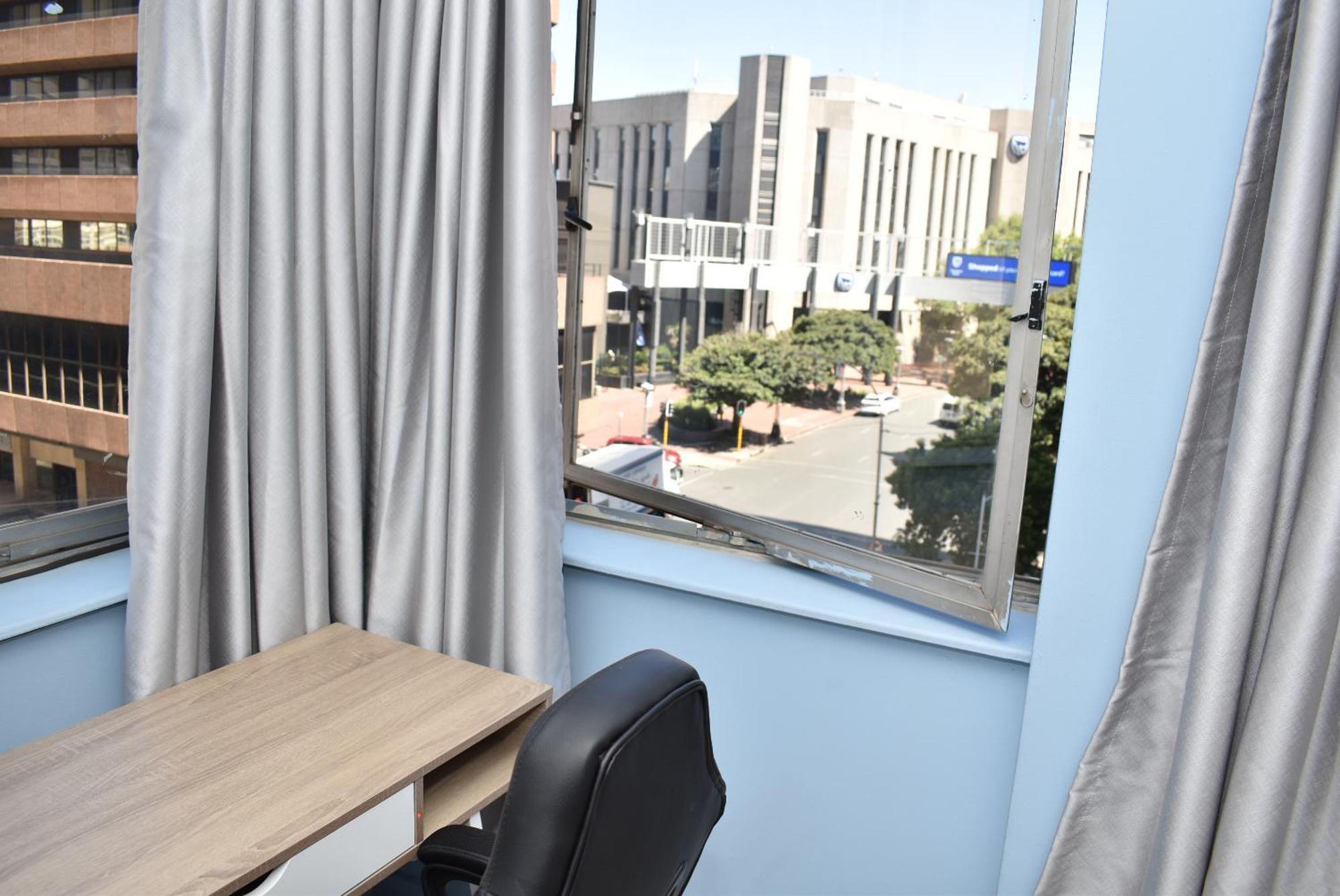 Apartment 305 Urban Oasis In Jozi Cbd