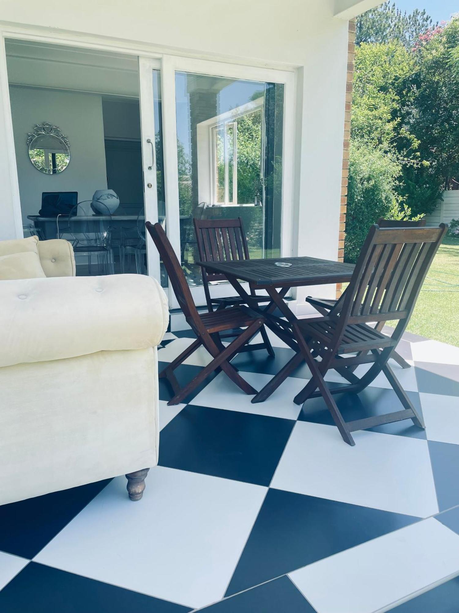 Villa 27 On Cowley Johannesburg