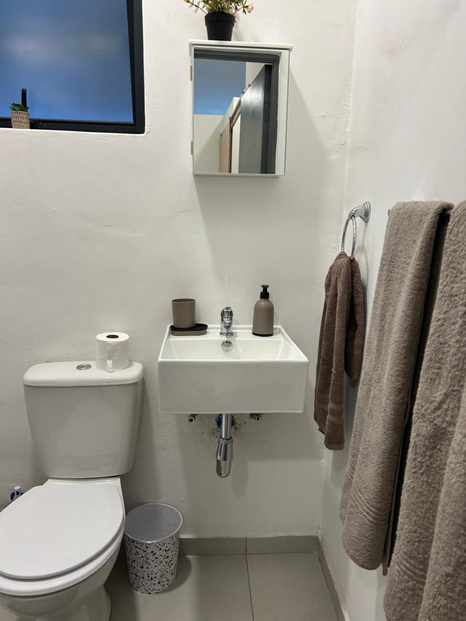 Neat In Randburg Căn hộ Johannesburg