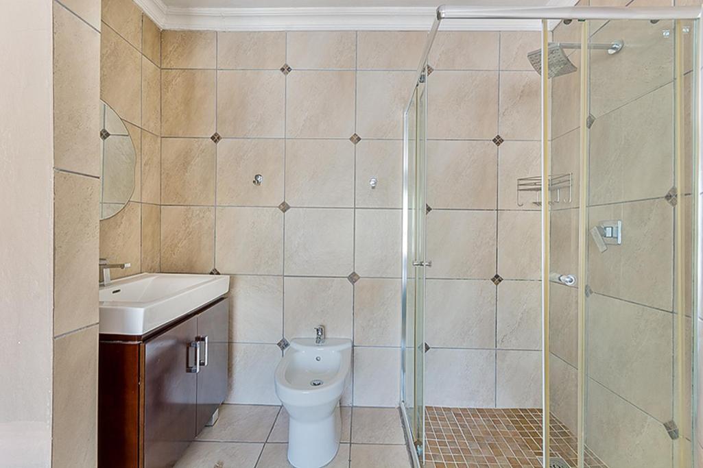 Cozy Escape In Windsor West *
