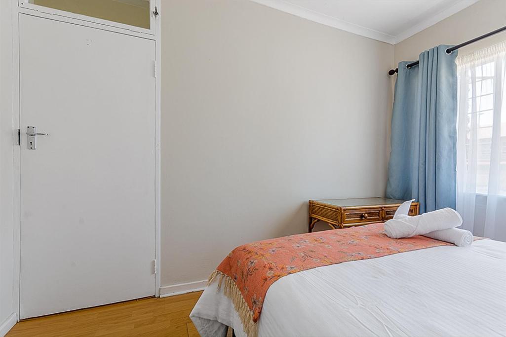 Cozy Escape In Windsor West *