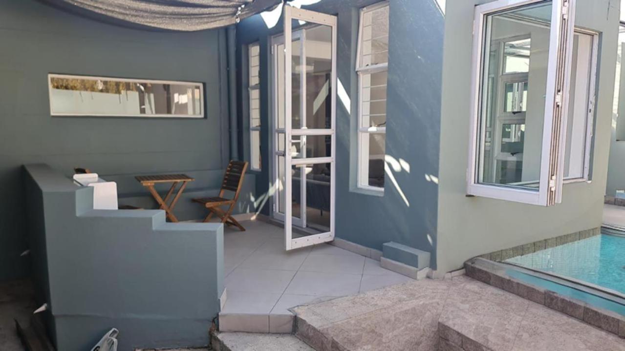 Spacious 3-bedroom Gem In Vibrant Parkhurst * Johannesburg