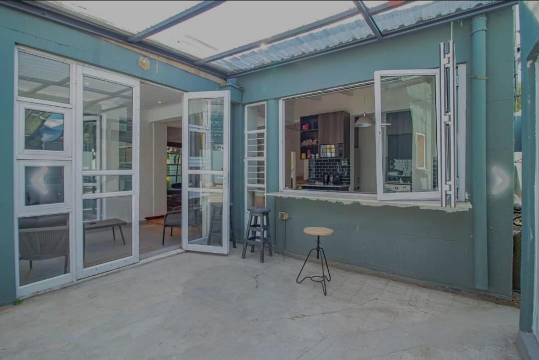 Spacious 3-bedroom Gem In Vibrant Parkhurst