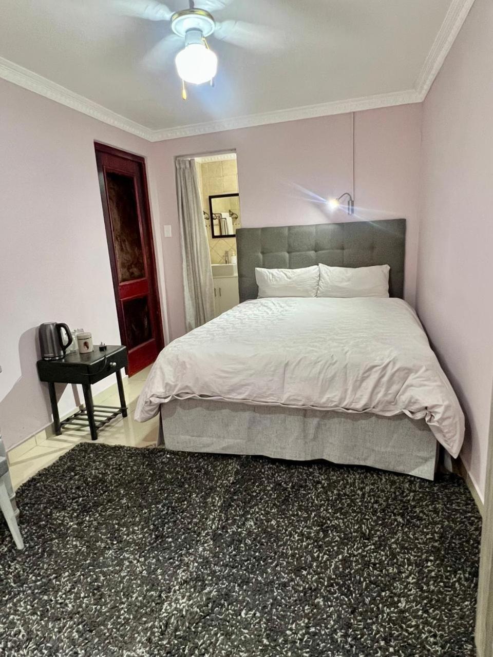Silken Trap Budget * Johannesburg