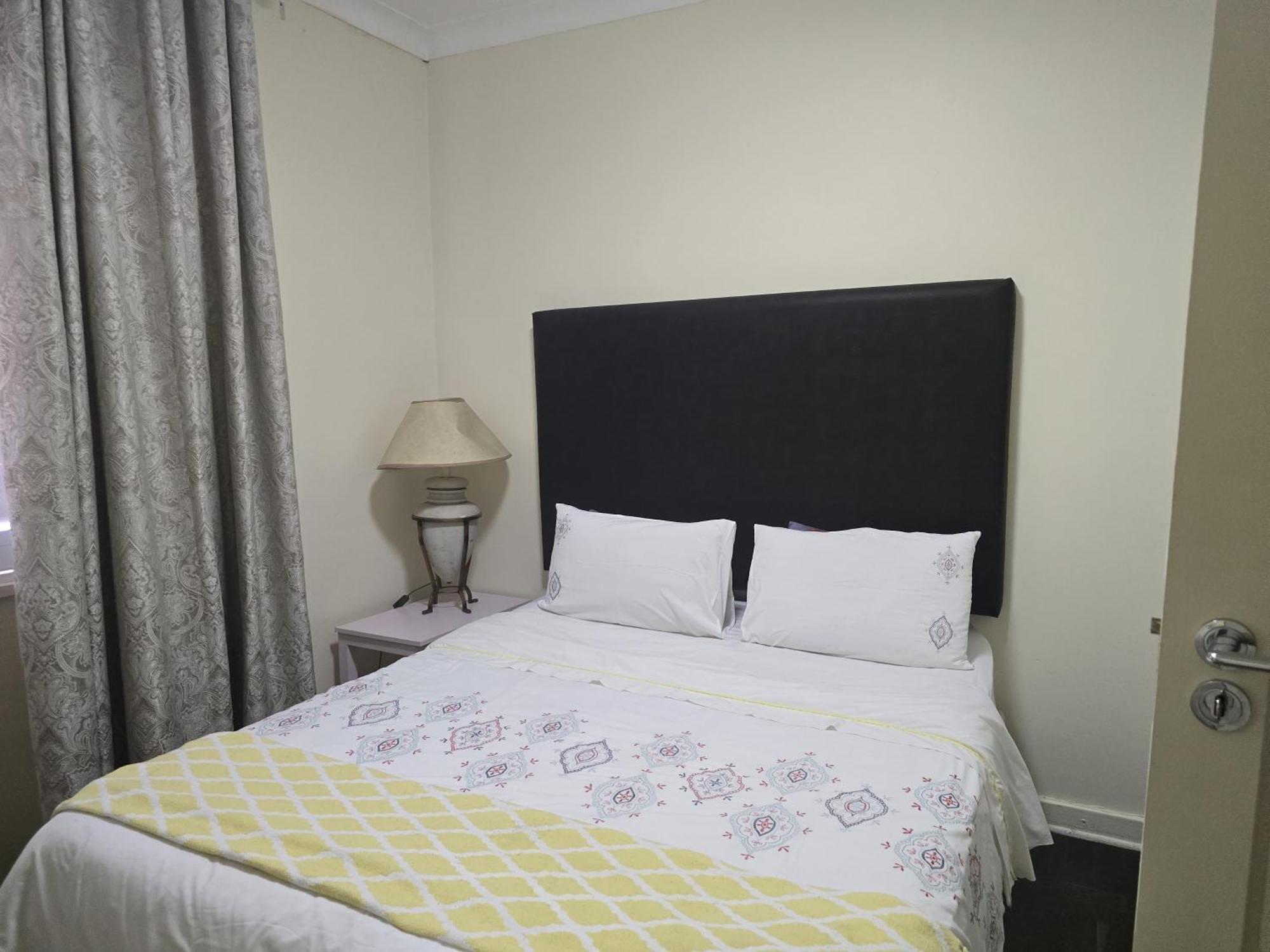 Holiday home 4 Bedroom House In Glenhazel For Family, Friends And Leisure *