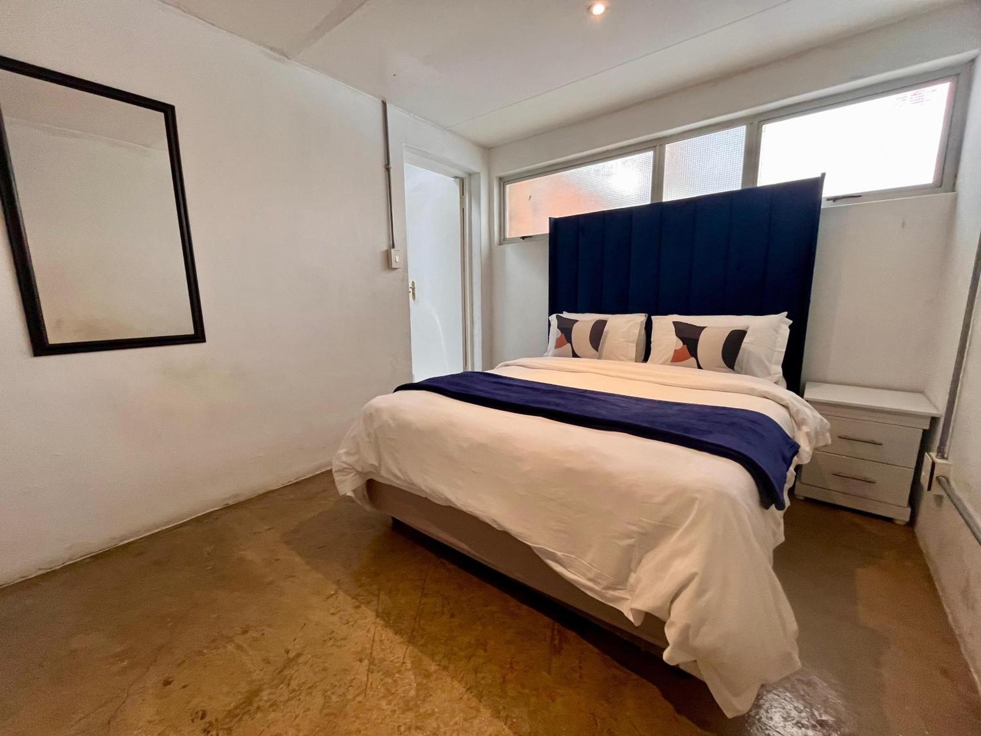 Uptown Oasis 2 Bedrooms , 2 Bathrooms In Maboneng With Unlimited Wifi Apartment Johannesburg